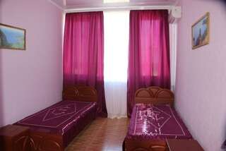 Гостиница Motel Evgeniy Николаевка Люкс двухкомнатный 4х мест (Семейный)-3